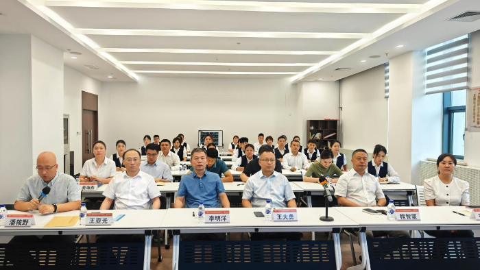省邮政业安全中心受邀赴省12345政务热线开展邮政业消费者申诉受理业务培训--王大勇2 省邮政业安全中心受邀赴省12345政务热线开展邮政业消费者申诉受理业务培训--王大勇2